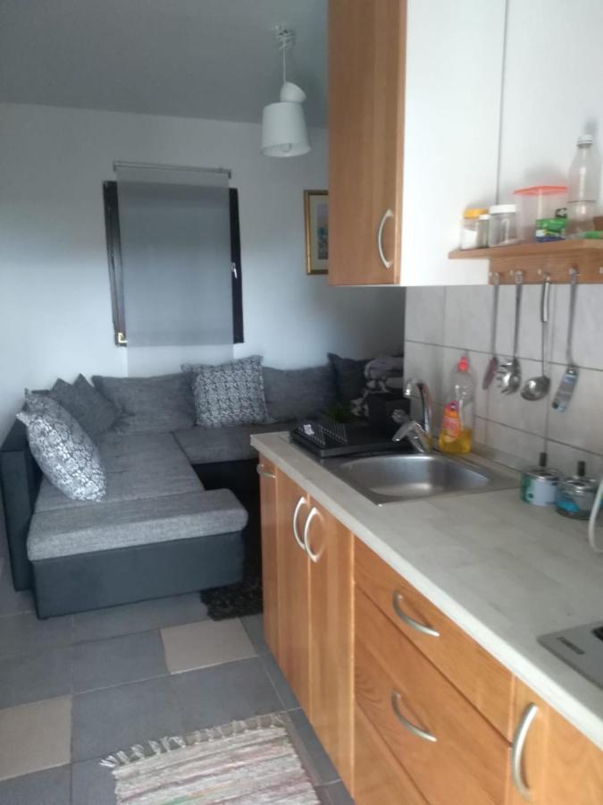 Apartmani Bellevue Vir Exteriér fotografie