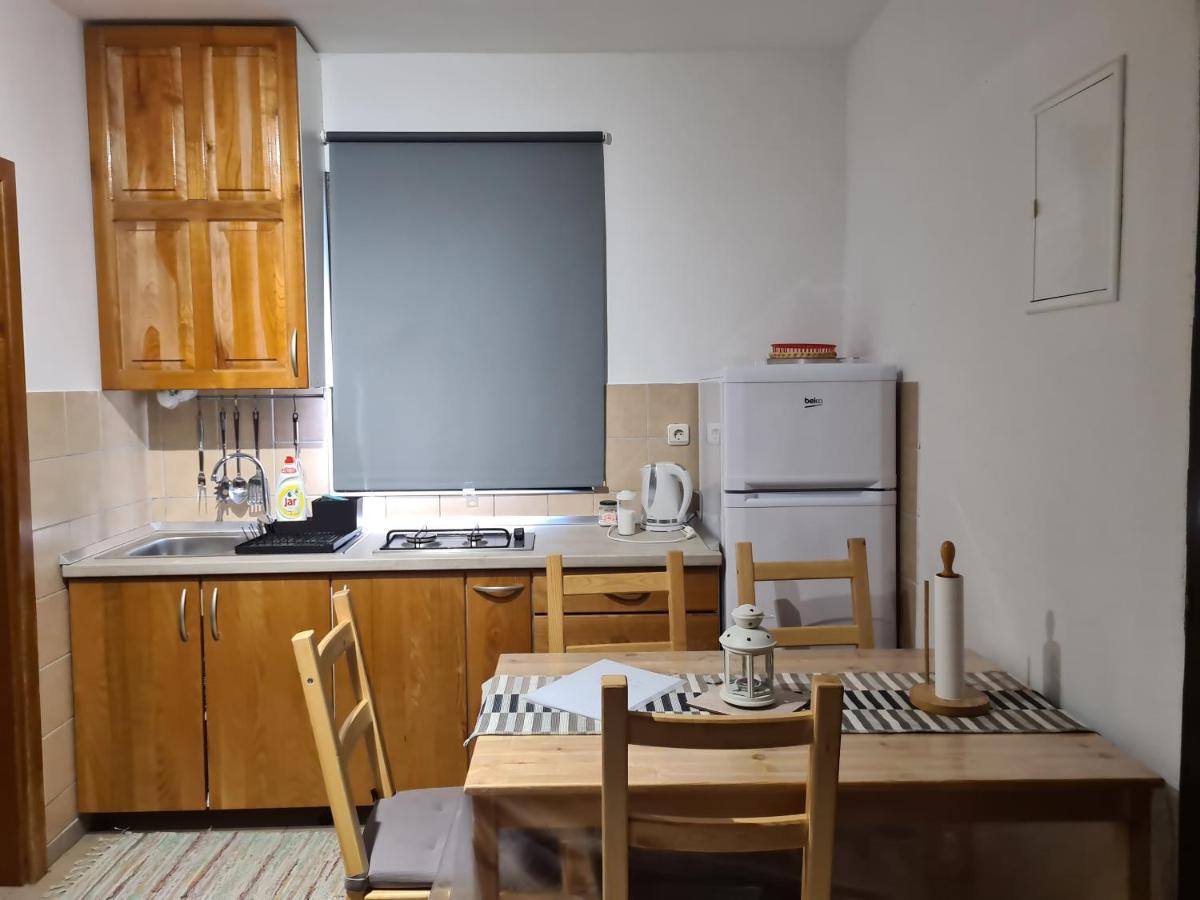 Apartmani Bellevue Vir Exteriér fotografie