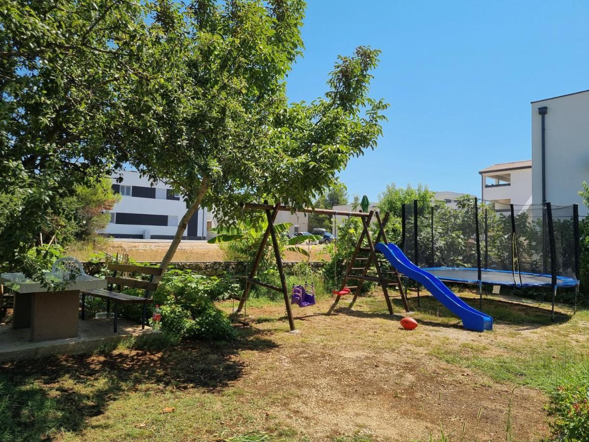 Apartmani Bellevue Vir Exteriér fotografie